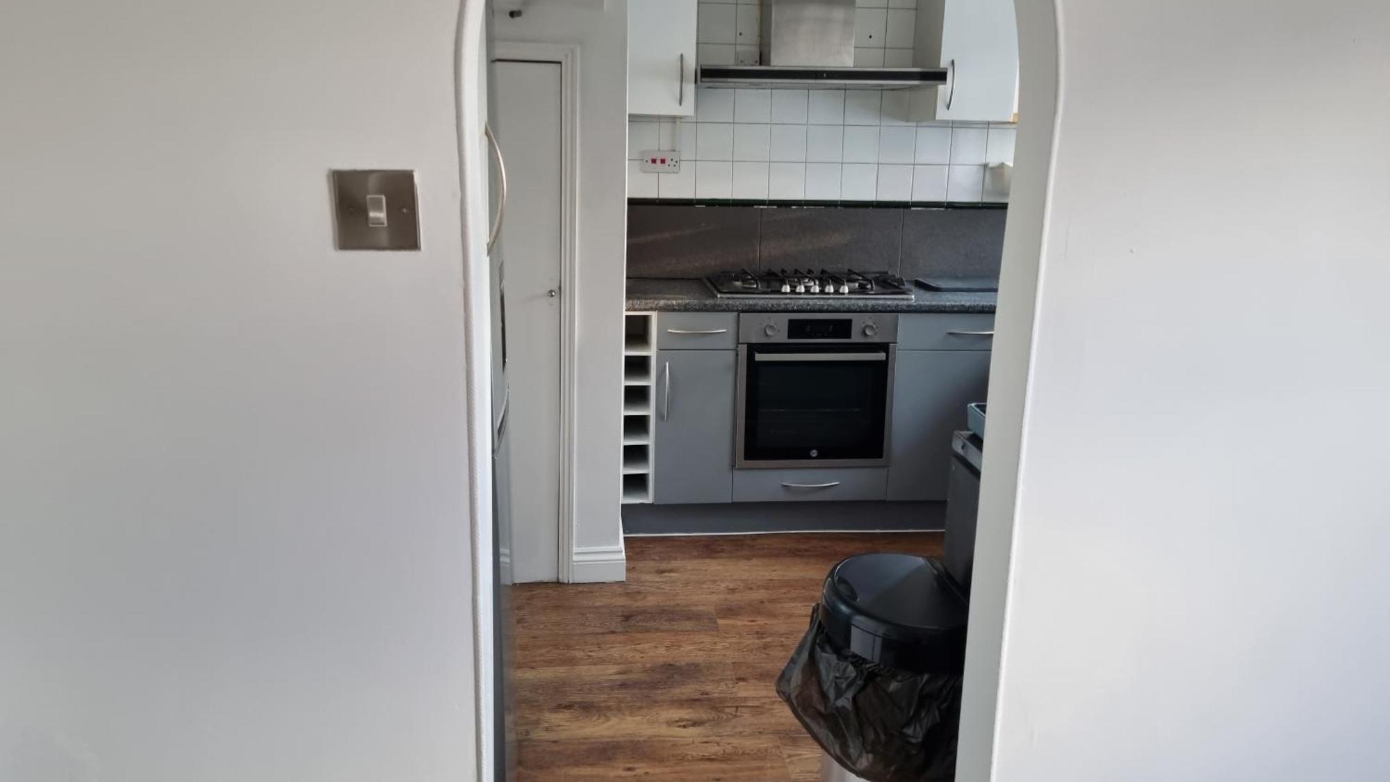 Cheerful 4 Bedroom Eltham