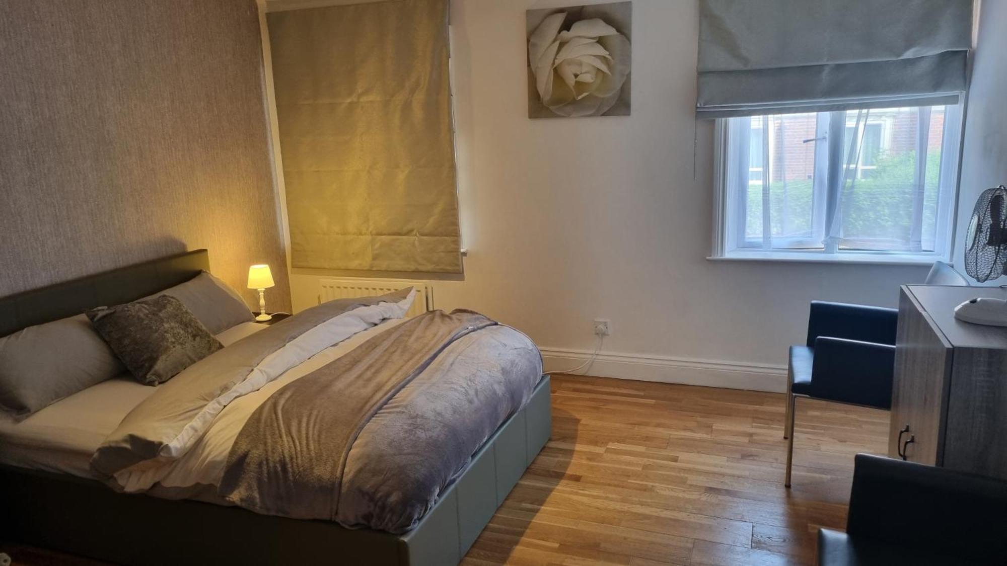 Cheerful 4 Bedroom *