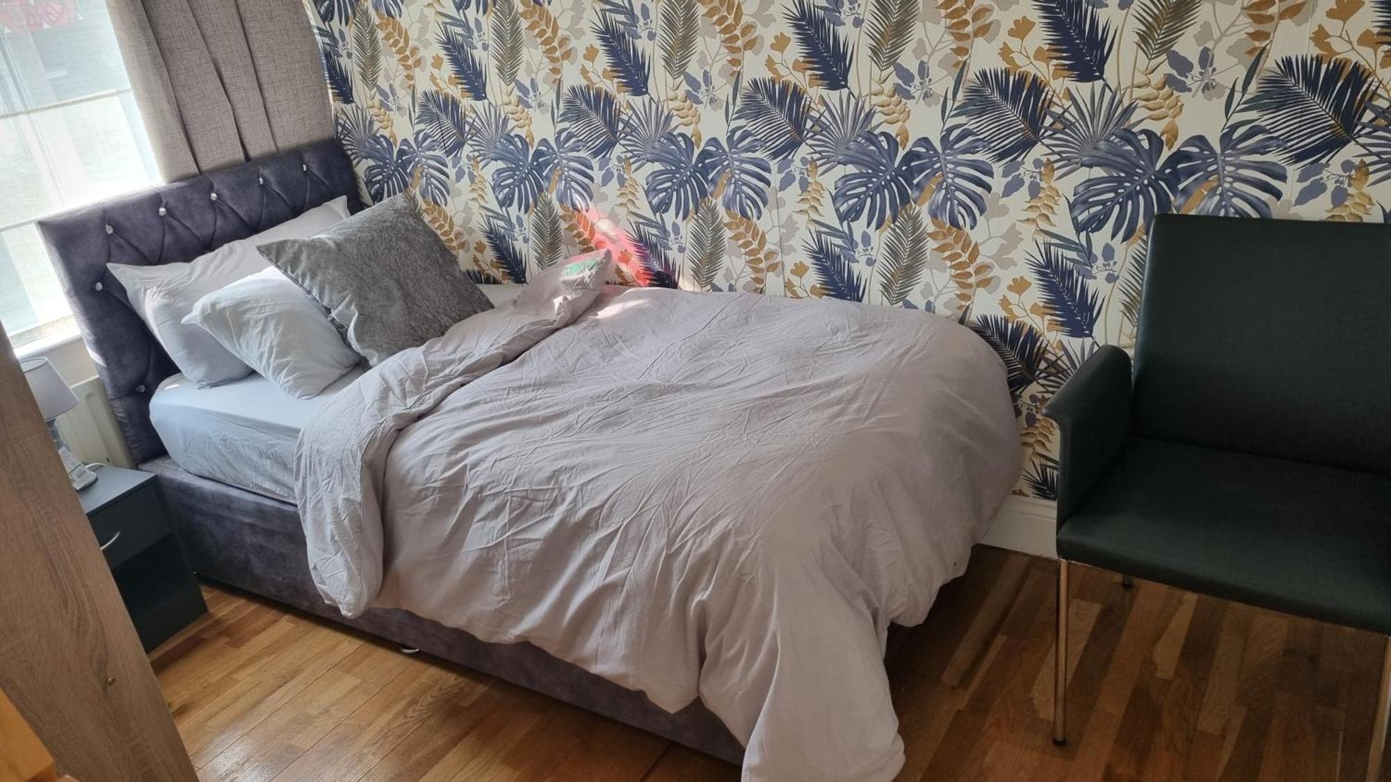 Cheerful 4 Bedroom Eltham