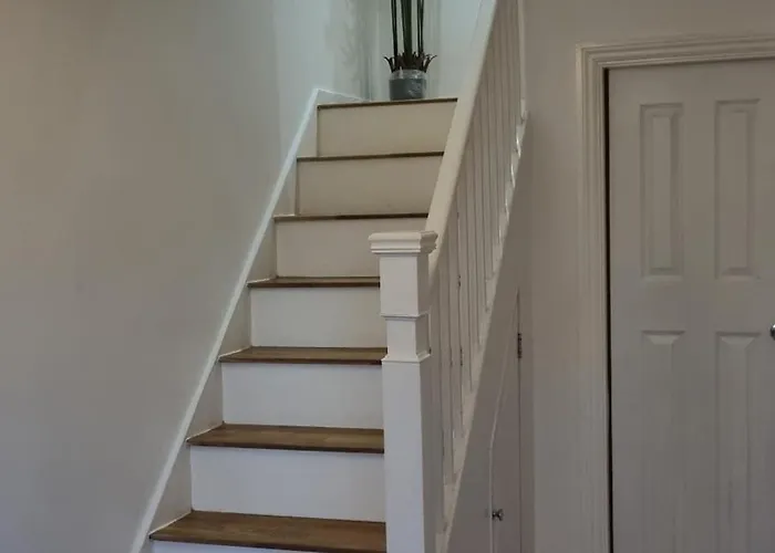 Cheerful 4 Bedroom
